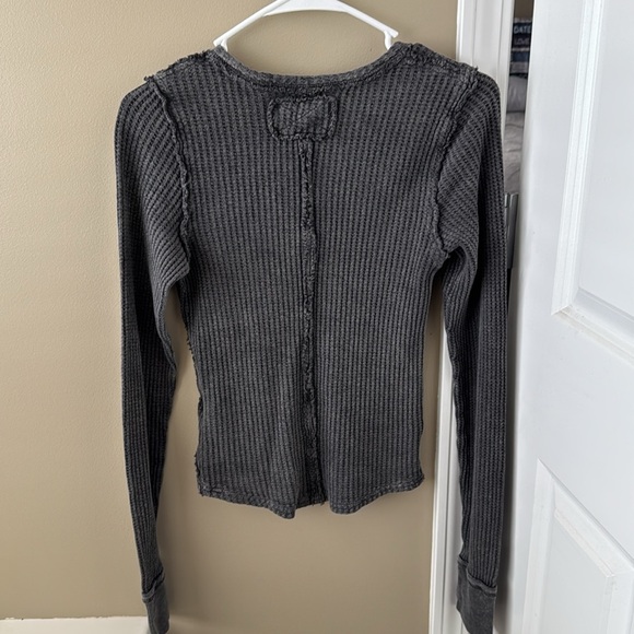 We The Free Roll With it Thermal | Washed Black | Size S - Picture 6 of 9